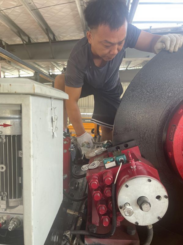 湖北黃岡冶金用天車(chē)SB100現場(chǎng)指導調試